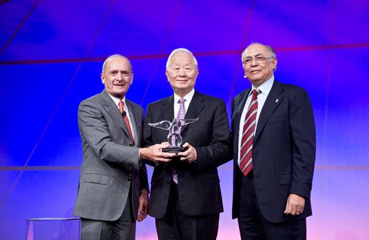 Natural corporate portrait style by SF Foto